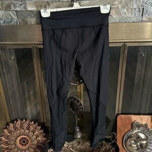 Black Capri Lululemon Leggings